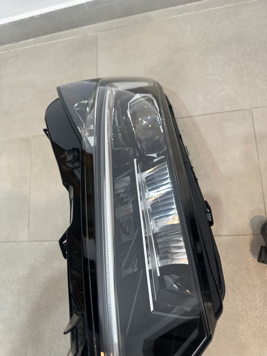 Faruri far stanga dreapta skoda superb 3 facelift full led 2019-2023