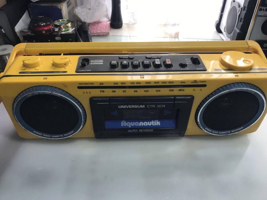 Radiocasetofoane de colecție, vând.