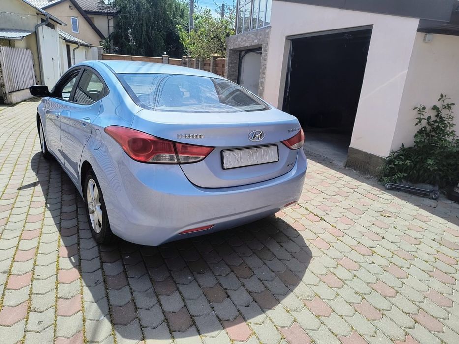HYUNDAI Elantra 2011 — imagine 3
