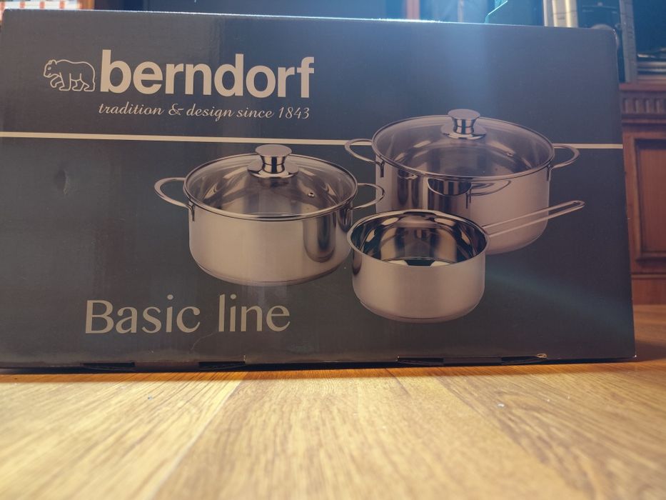 Setul de oale Berndorf Basic Line este un set de vase de gătit din oț