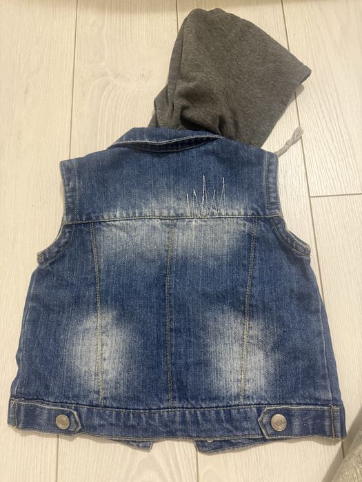 Без рукав  Zara и свитер Burbery