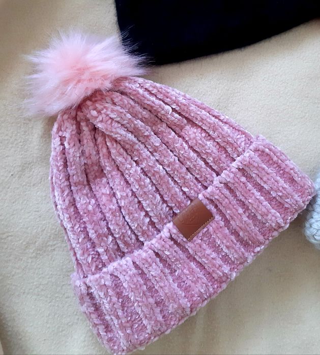 Все вместе за 5000тг. Куртка пуховик размер 46.