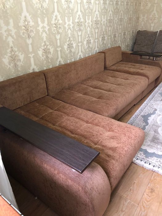 Угловой диван робот