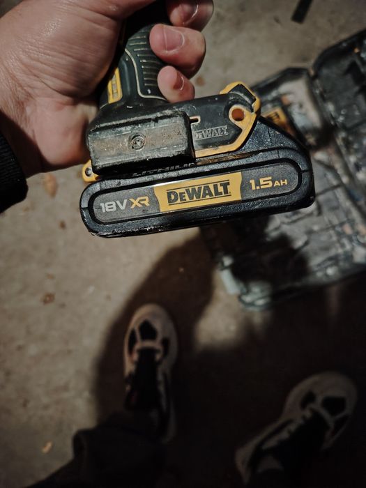 Bormasina DeWalt DCD796