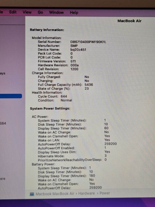 Продавам Macbook Air 13 инча