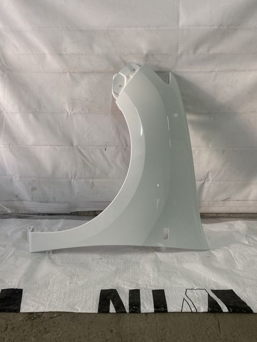 Aripa stanga fata logan 2