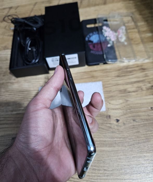 Samsung Galaxy S10 +, Dual SIM, 128GB, 8GB RAM,4G Ceramic Black