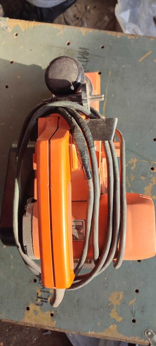 Электрический рубанок