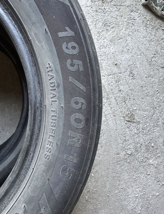 Продам летний комплект резины
