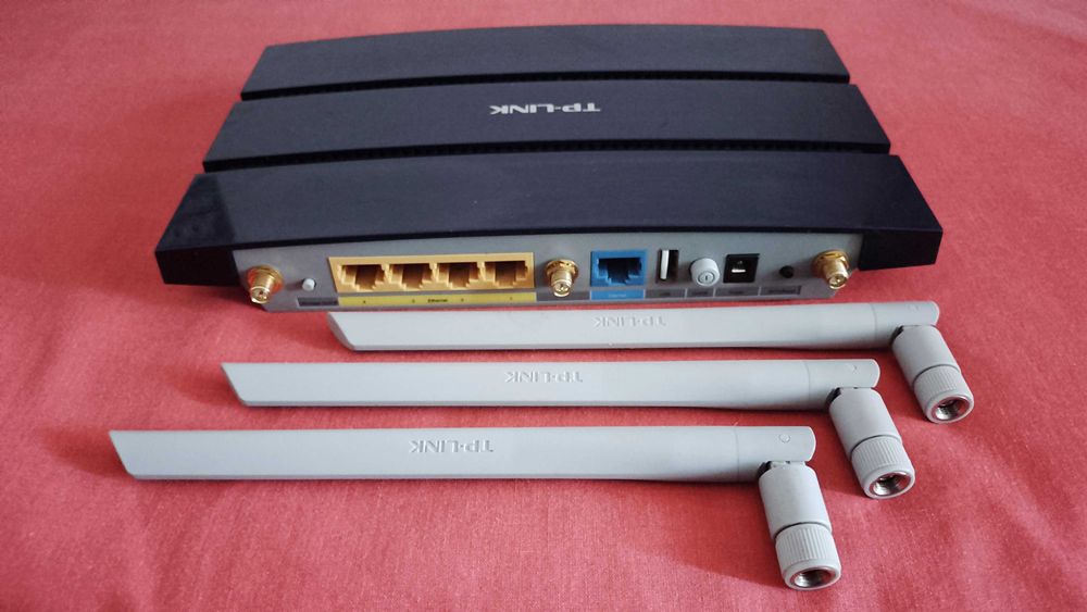 Гигабитови Рутери TP-Link TL-WR1043ND с USB порт