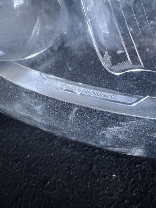 Far partea dreapta mercedes w205