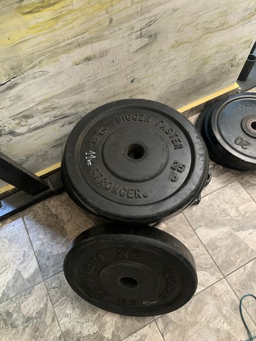 Олимпийски тежести 2 х 25lbs, 2 x 35lbs, 2 x 45lbs Кросфит, Бъмпер
