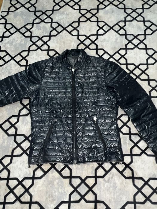 Moncler яке.