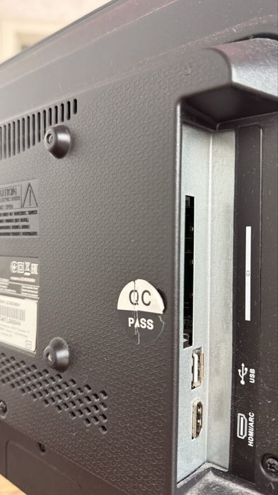 Телевизор DENN 24 DE 80 BH 61 см черный