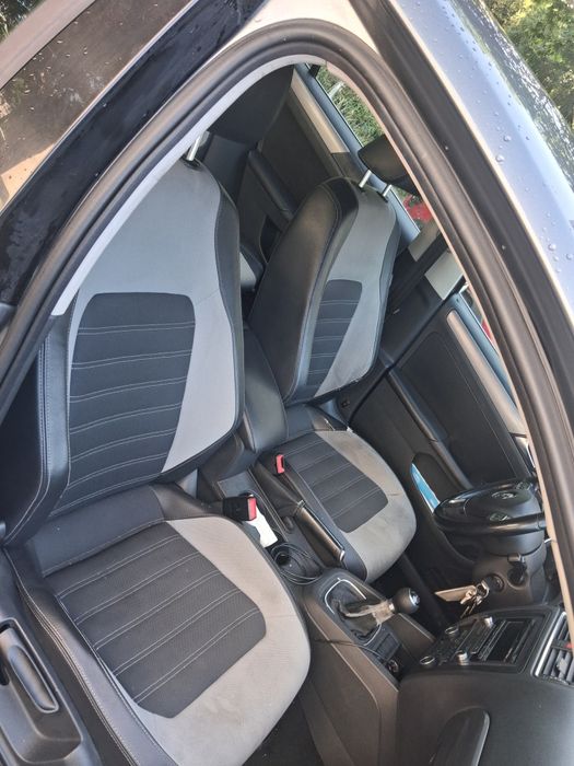 VOLKSWAGEN Jetta 2012 — imagine 3