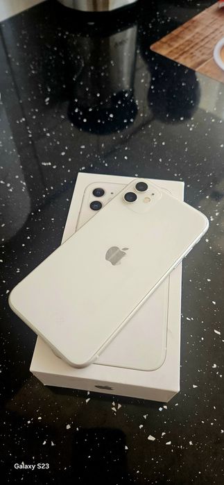 Vand iphone 11 64GB Atenție‼️Nu trimit prin Curier‼️