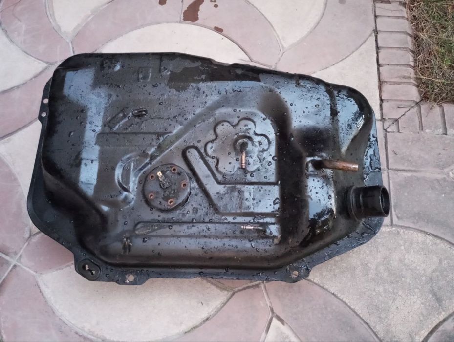 Tico benzin bak sotiladi