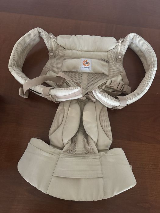 Продам эргорюкзак Ergobaby