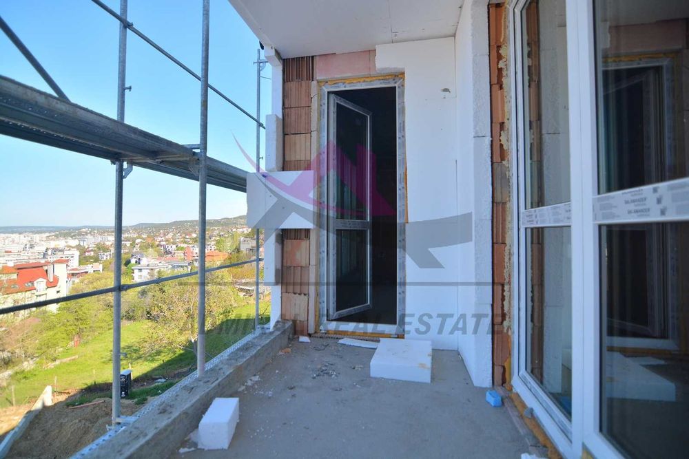 Продава се Двустаен апартамент в Варна, Възраждане 3 - 60 кв.м за 1080 €/кв.м - Снимка #3