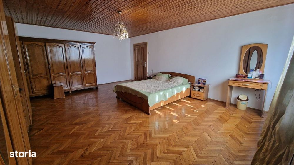 Casa De Vanzare