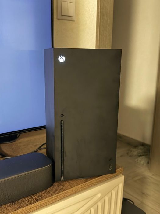 Vand Xbox Series X ca nou