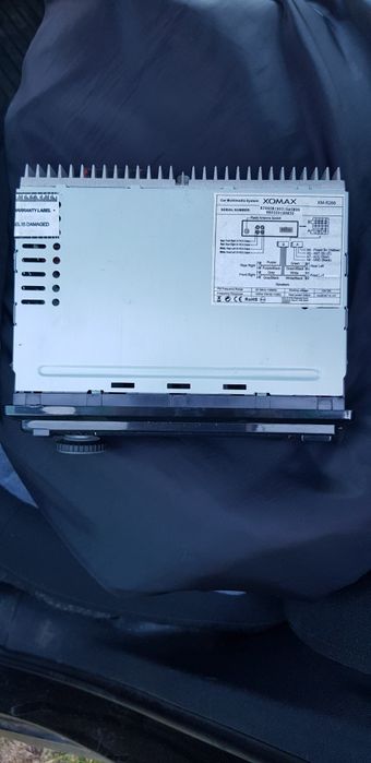 Radio auto marca Xomax