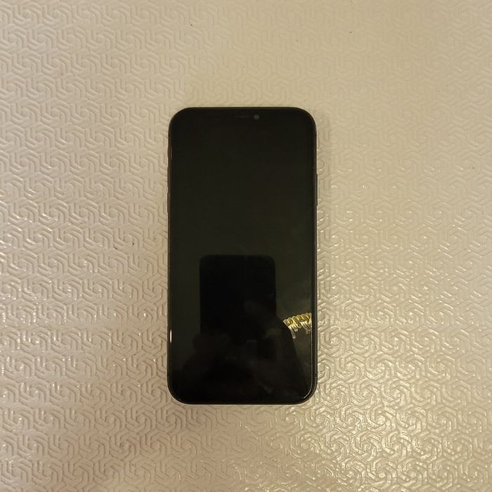 Продам iphone 11/айфон 11
