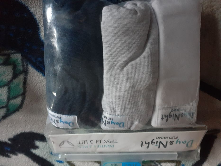 Детская кофточка 2шт.в наборе.ниж.белье