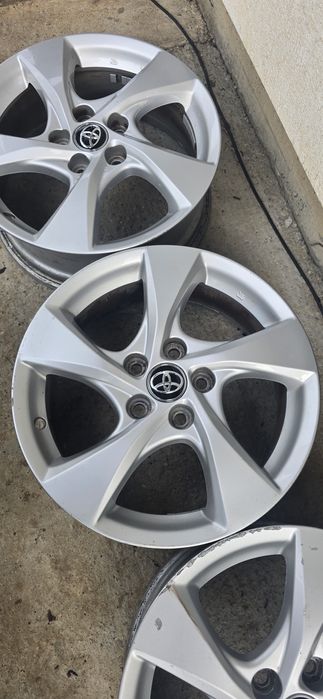 Jante toyota chr / auris / corolla / avensis / rav4