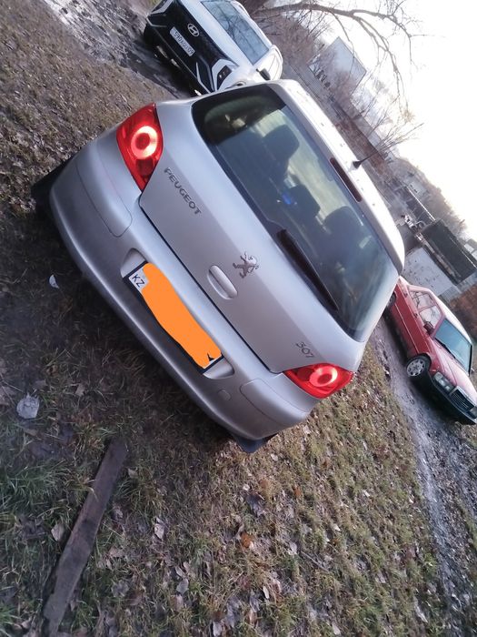 Пежо 307, 2007год, на механике.