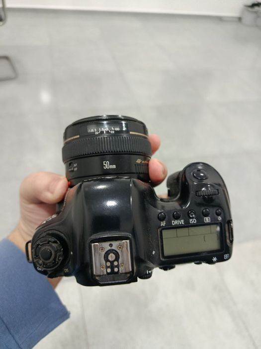 Canon 6D full-frame kamera sotiladi (+obyektiv)