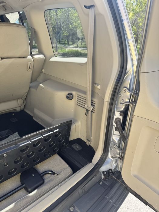 Продам Mitsubishi Pajero IV авто