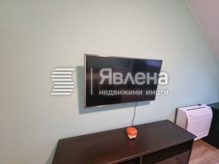 Дава се под наем Двустаен апартамент в Варна, Цветен квартал - 60 кв.м за 430 € - Снимка #4