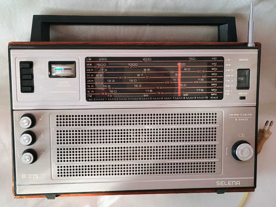 Aparat radio SELENA B211