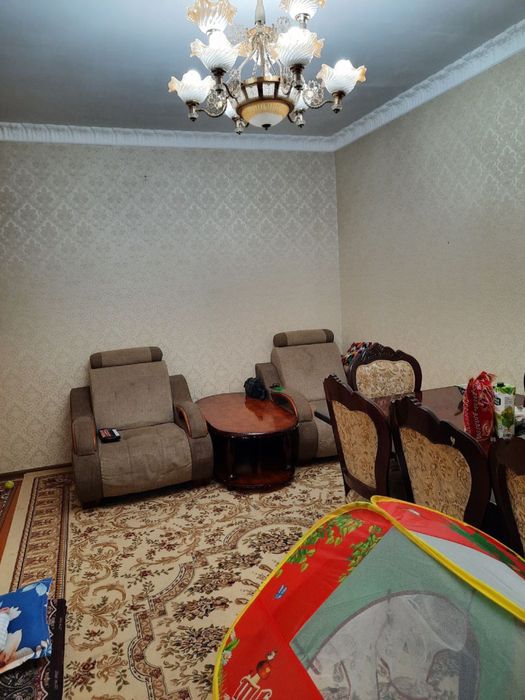 4 мавзеда 2 каватда 3 хонали уй сотилади