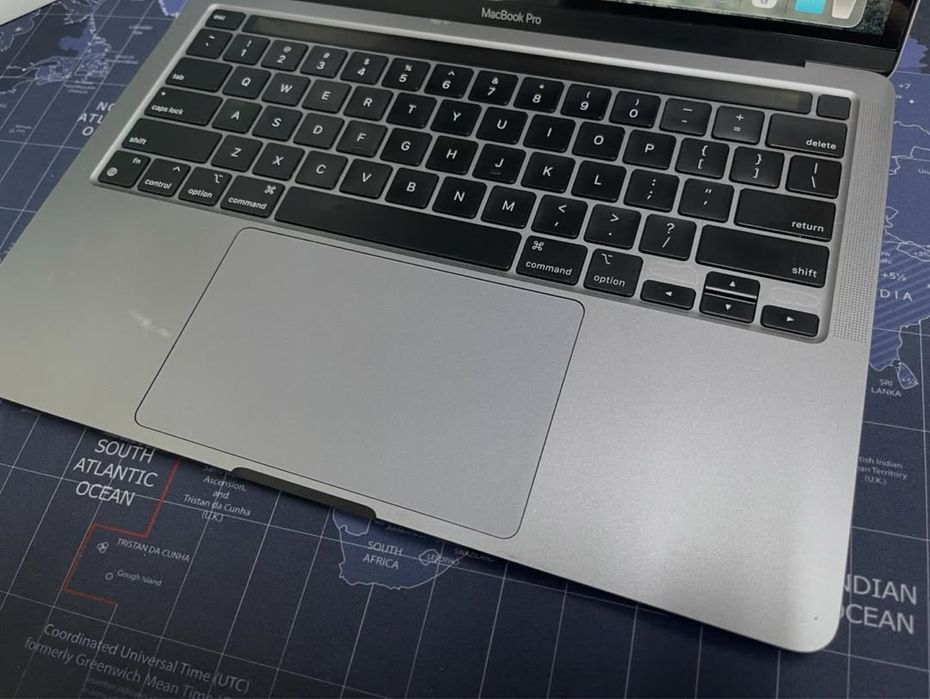 Apple MacBook Pro 2020 M1 /256GB SSD/8GB/Retina