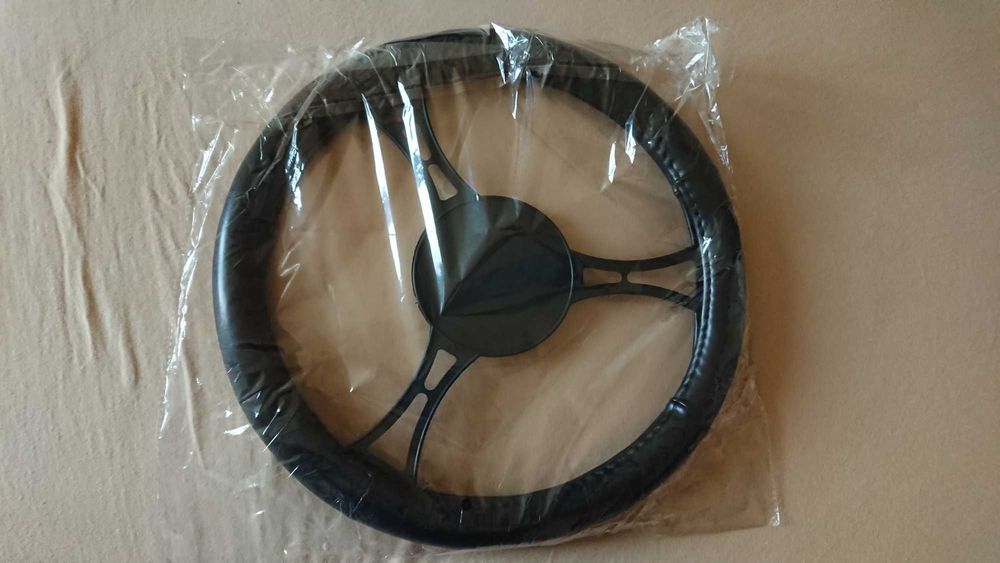 Протектор за кормило на кола