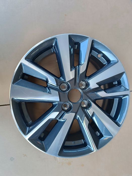 1buc Janta aliaj NISSAN 4x100 R16