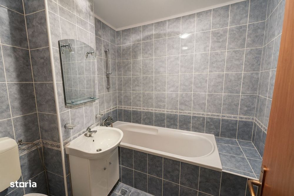 Apartament 4 camere etaj 3/4 zona Mihai Viteazul