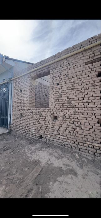 200kvadrat hovli joy sotiladi