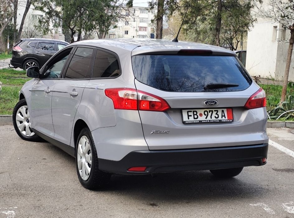 Ford Focus 2013, 1.6 benzină clasic, Navi, Cameră marșarier