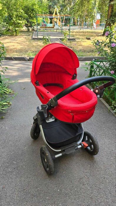 Коляска Stokke Xplory (красная в горошек)