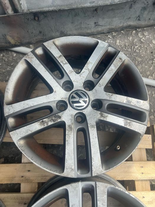 Джанти с забележки за Vw Audi Seat Skoda 5x112 6,5j et50 16'' н160