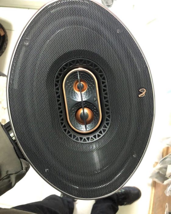 Infiniti refence kalonka