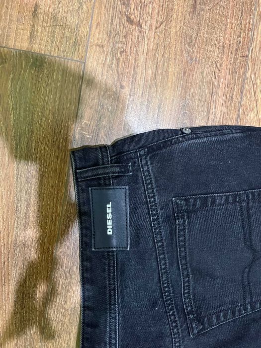 Оригинални мъжки дънкови шорти Diesel – черни.