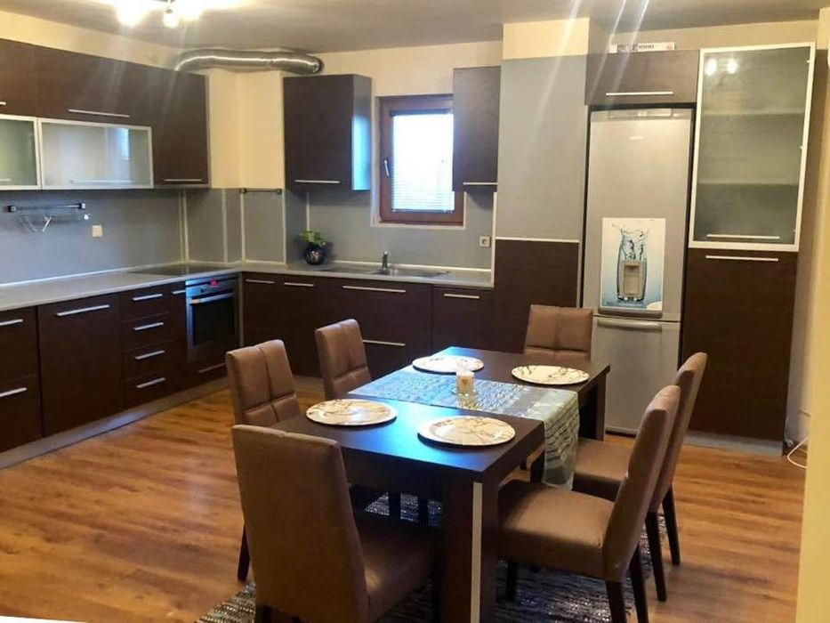 Дава се под наем Тристаен апартамент в София, Малинова долина - 105 кв.м за 750 € - Снимка #1