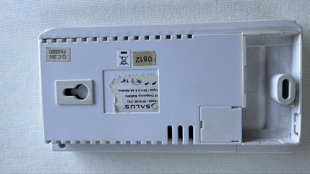 Termostat centrala Salus wireless . Se vinde doar emitatorul