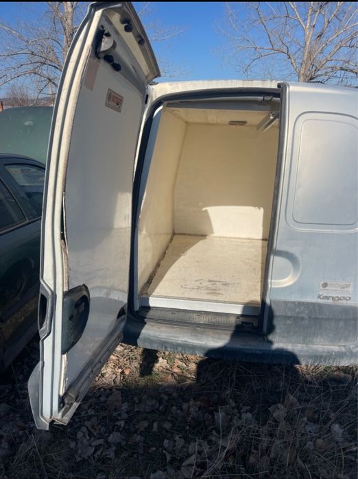 Renault Kangoo na chasti рено канго на части