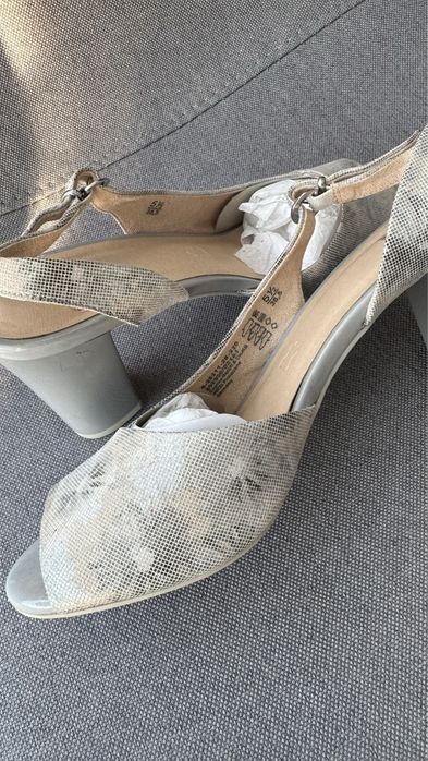 Дамски обувки, сандали Caprice 38,5