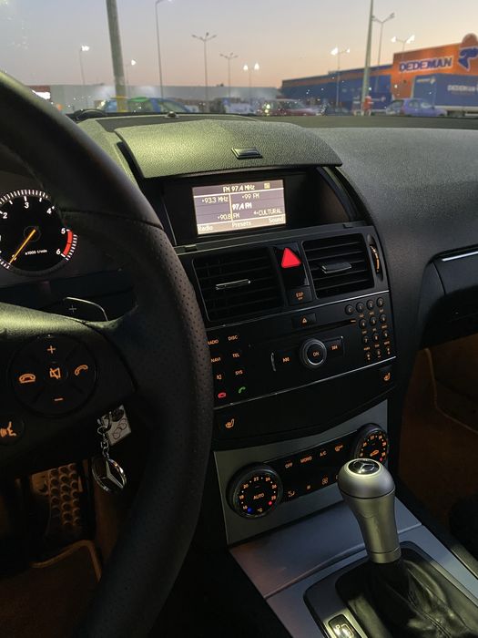 Vand Mercedes C-Class w204 pachetul AMG